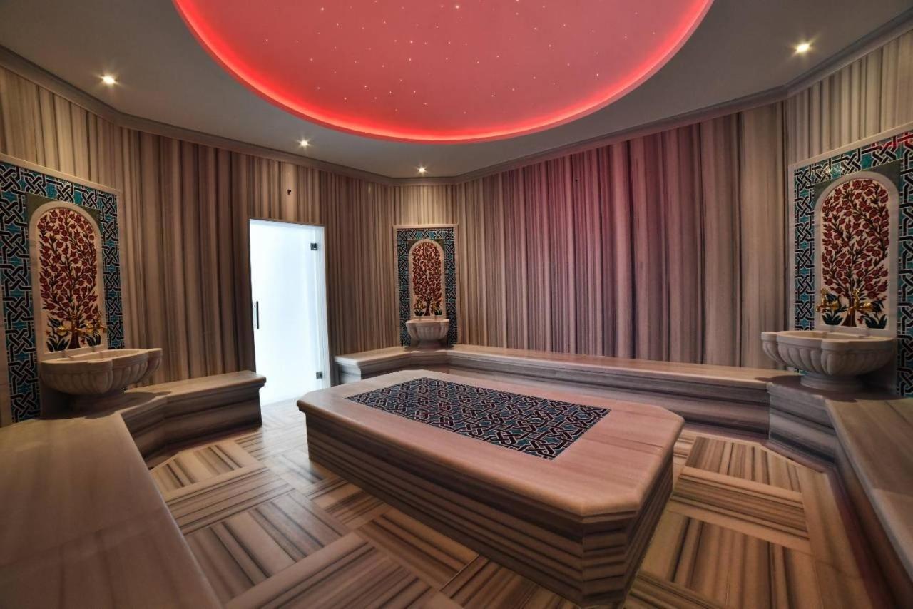 Hotel Emrovic Raj Novi Pazar Bagian luar foto